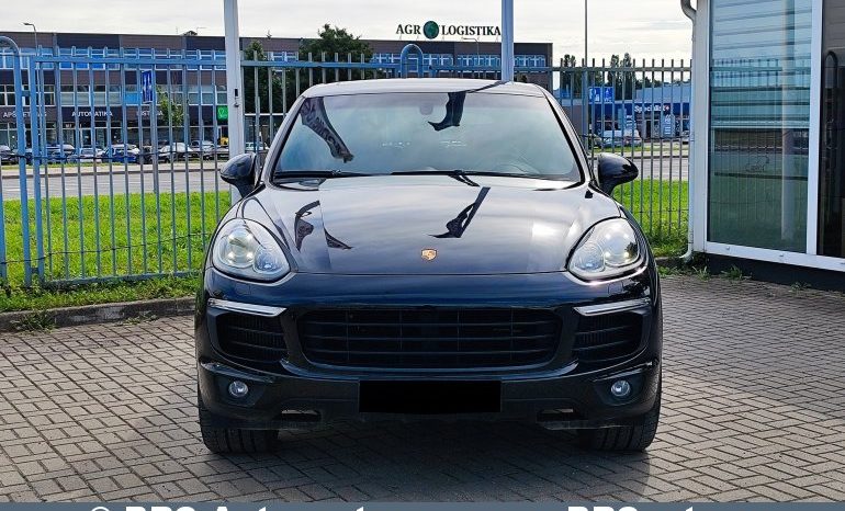 
								Porsche Cayenne 3.0 diesel V6 Automatas 2016 full									