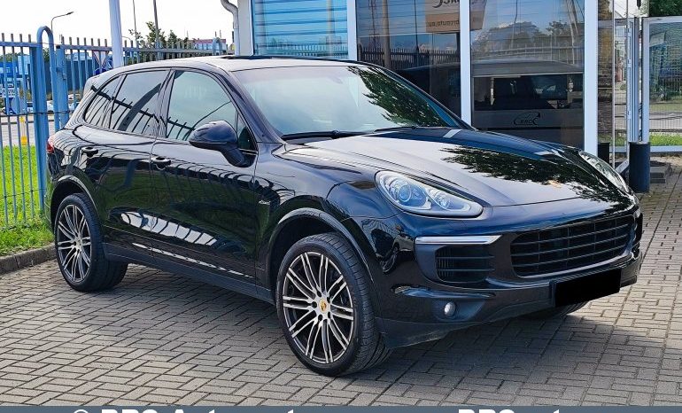 
								Porsche Cayenne 3.0 diesel V6 Automatas 2016 full									