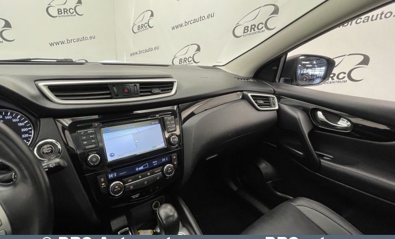 
								Nissan Qashqai 1.6 dCi Tekna 2WD Automatas 2014 full									