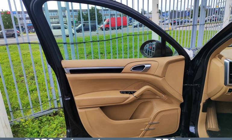 
								Porsche Cayenne 3.0 diesel V6 AWD Automatas 2012 full									