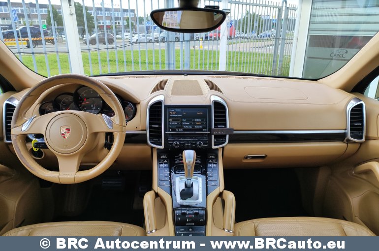 Porsche Cayenne 3.0 diesel V6 AWD Automatas 2012