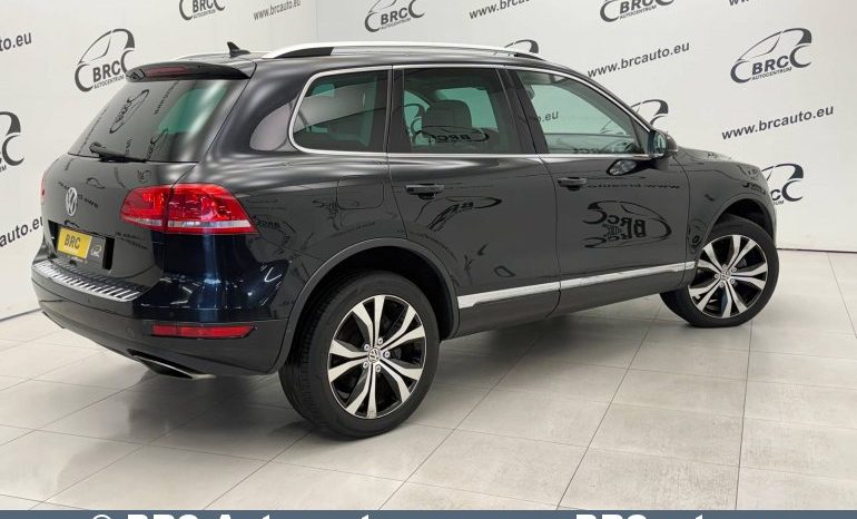 
								Volkswagen Touareg 3.0 TDI Automatas 2011 full									