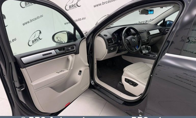 
								Volkswagen Touareg 3.0 TDI Automatas 2011 full									