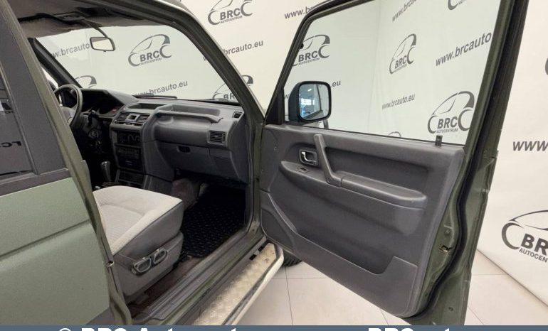 
								Mitsubishi Pajero 2.5TD 4WD Automatas 1992 full									