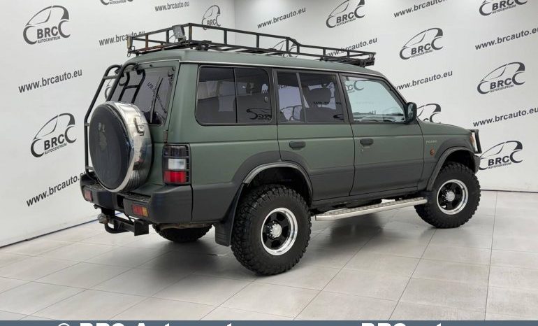 
								Mitsubishi Pajero 2.5TD 4WD Automatas 1992 full									