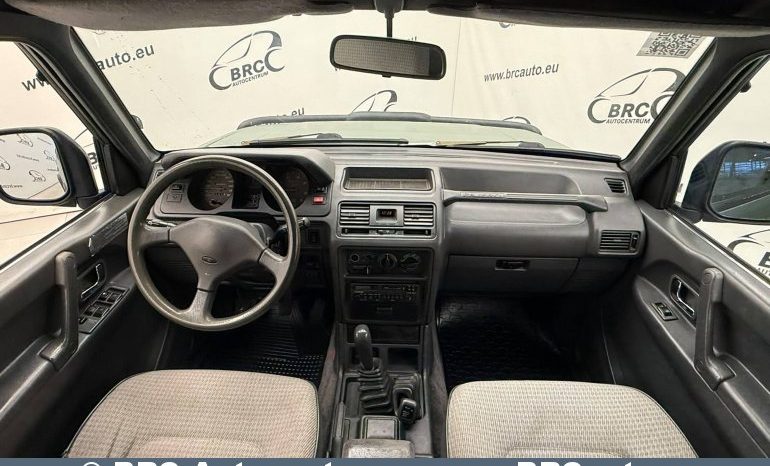 
								Mitsubishi Pajero 2.5TD 4WD Automatas 1992 full									