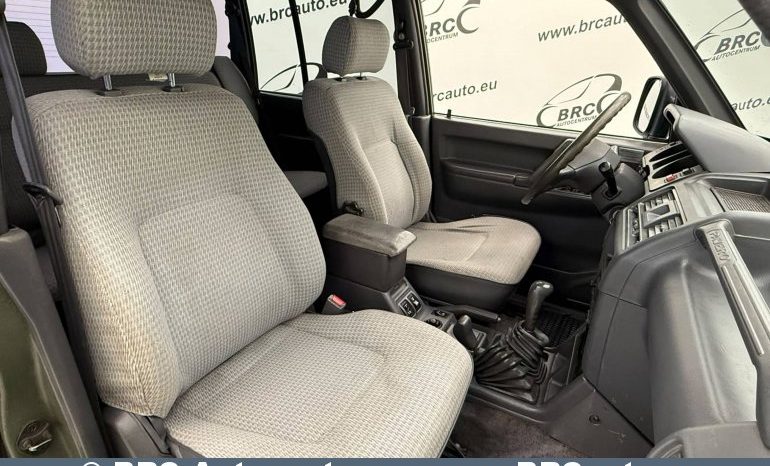 
								Mitsubishi Pajero 2.5TD 4WD Automatas 1992 full									