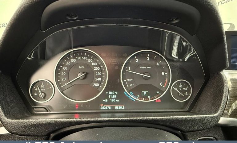 
								BMW 320 d Luxury Automatas 2013 full									