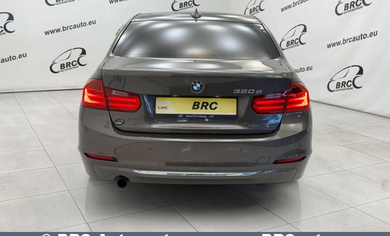 
								BMW 320 d Luxury Automatas 2013 full									