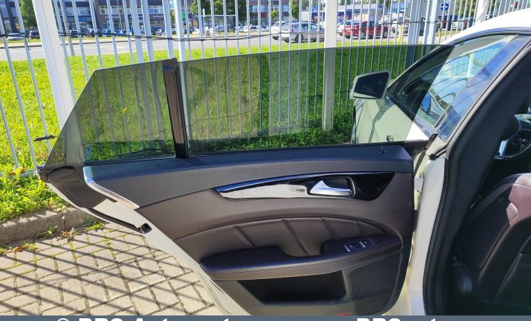 
								Mercedes-Benz CLS 350 3.0 CDI V6 4MATIC Shooting Brake Automatas 2013 full									