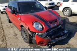 
										Mini Cooper Clubman S 2.0 ALL4 2017 full									