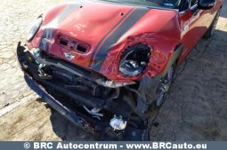
										Mini Cooper Clubman S 2.0 ALL4 2017 full									