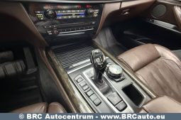 
										BMW X5 xDrive50i M-Sport Automatas 2015 full									