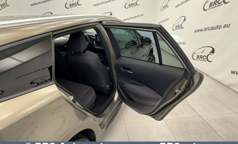 
								Toyota Corolla Touring Sports 1.8 Active Hybrid Automatas 2020 full									