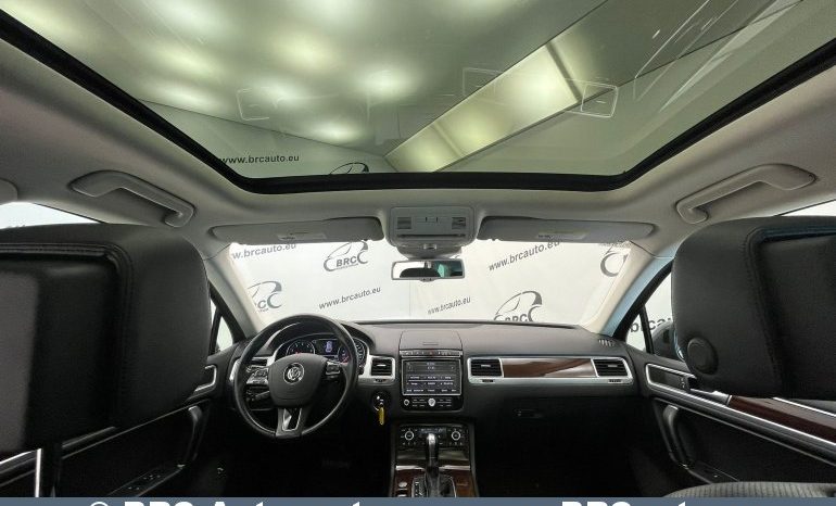 
								Volkswagen Touareg 3.6 V6 FSI Lux AWD 2016 full									