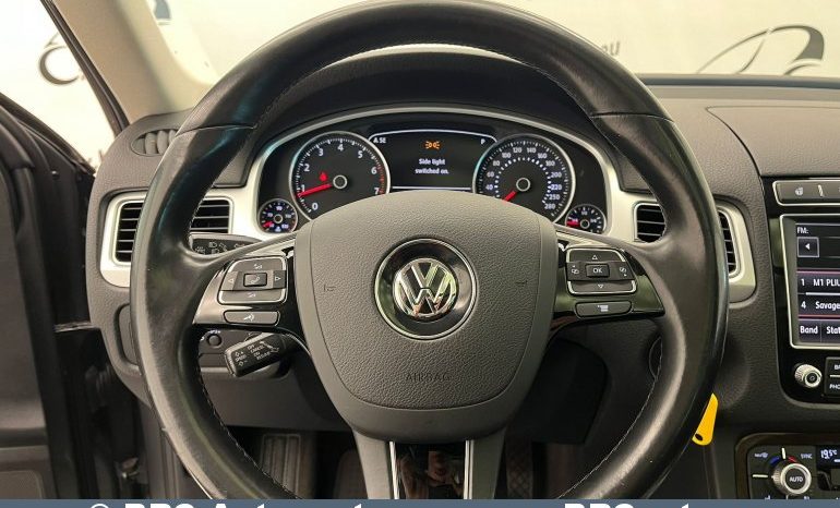 
								Volkswagen Touareg 3.6 V6 FSI Lux AWD 2016 full									