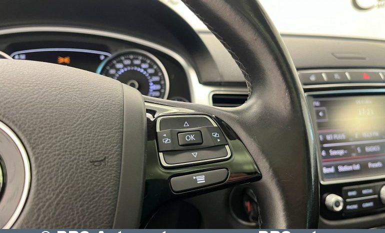 
								Volkswagen Touareg 3.6 V6 FSI Lux AWD 2016 full									