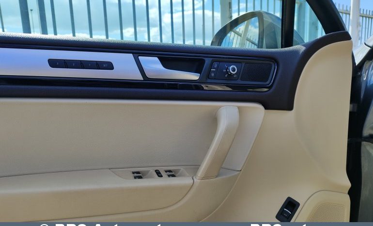 
								Volkswagen Touareg 3.0 TDI V6 4Motion Automatas 2013 full									