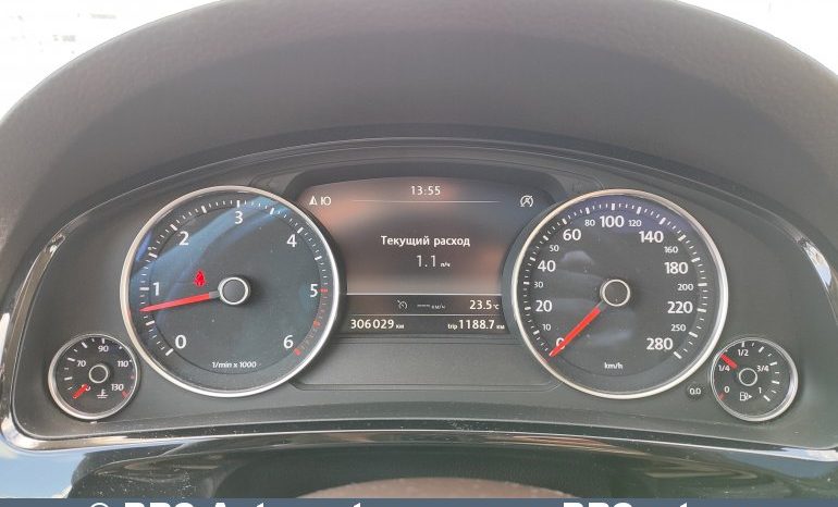 
								Volkswagen Touareg 3.0 TDI V6 4Motion Automatas 2013 full									