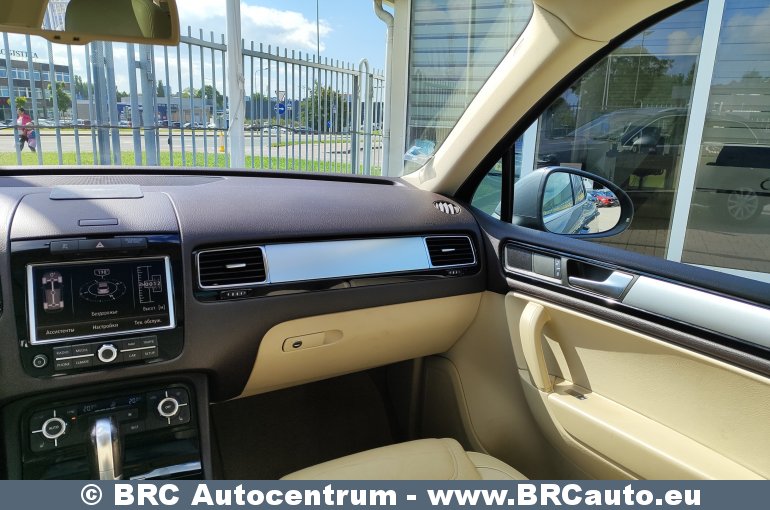 Volkswagen Touareg 3.0 TDI V6 4Motion Automatas 2013