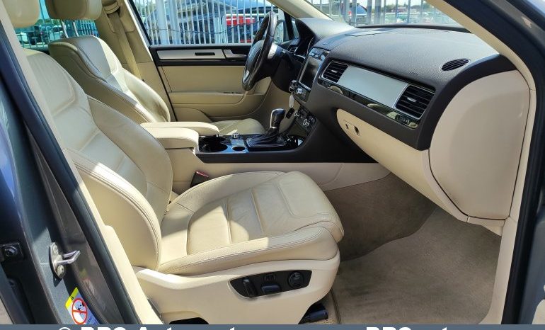 
								Volkswagen Touareg 3.0 TDI V6 4Motion Automatas 2013 full									