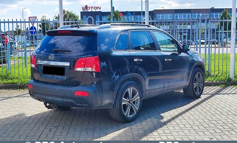
								Kia Sorento 2.2 CRDi 2010 full									