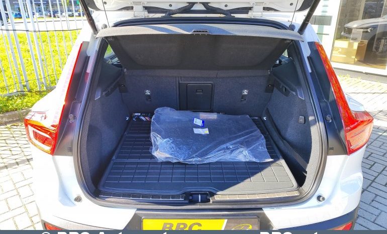 
								Volvo XC 40 D4 AWD 2020 full									
