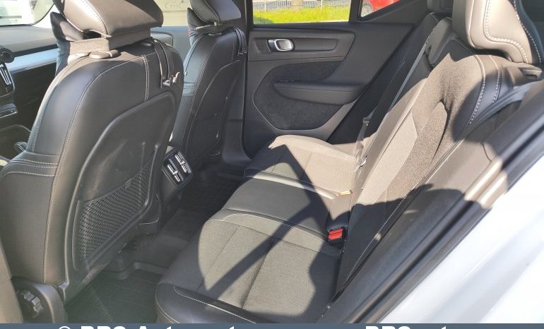 
								Volvo XC 40 D4 AWD 2020 full									