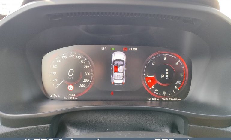
								Volvo XC 40 D4 AWD 2020 full									