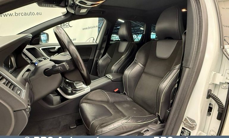 
								Volvo XC 60 2.0 D4 R-Design FWD Automatas 2015 full									