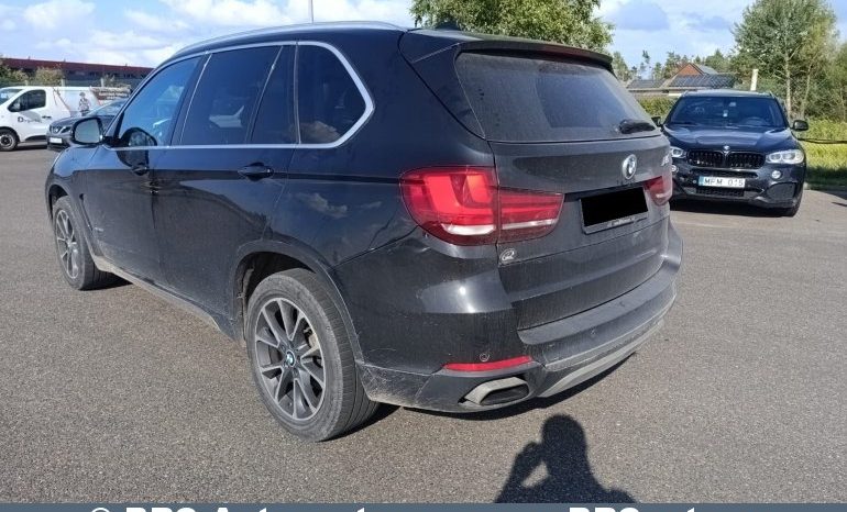 
								BMW X5 xDrive50i Automatas 2015 full									