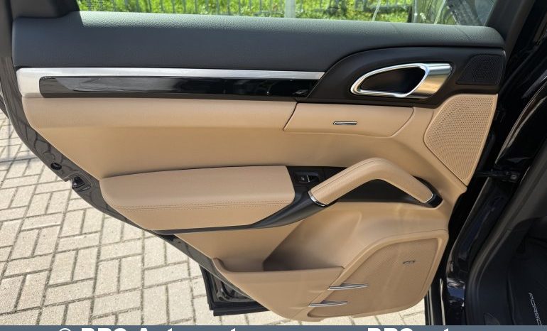 
								Porsche Cayenne 3.0 S E-Hybrid Automatas 2017 full									
