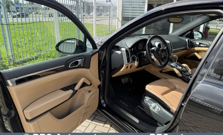 
								Porsche Cayenne 3.0 S E-Hybrid Automatas 2017 full									