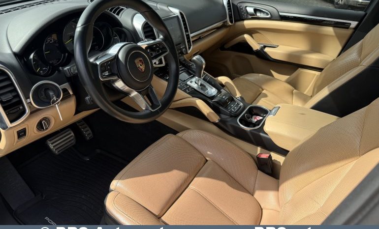 
								Porsche Cayenne 3.0 S E-Hybrid Automatas 2017 full									