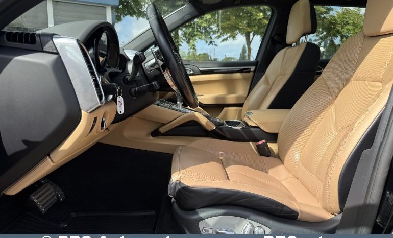 
								Porsche Cayenne 3.0 S E-Hybrid Automatas 2017 full									