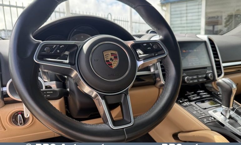 
								Porsche Cayenne 3.0 S E-Hybrid Automatas 2017 full									