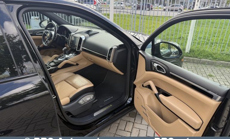 
								Porsche Cayenne 3.0 S E-Hybrid Automatas 2017 full									