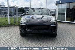 
										Porsche Cayenne 3.0 S E-Hybrid Automatas 2017 full									