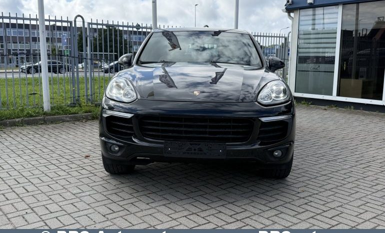 
								Porsche Cayenne 3.0 S E-Hybrid Automatas 2017 full									