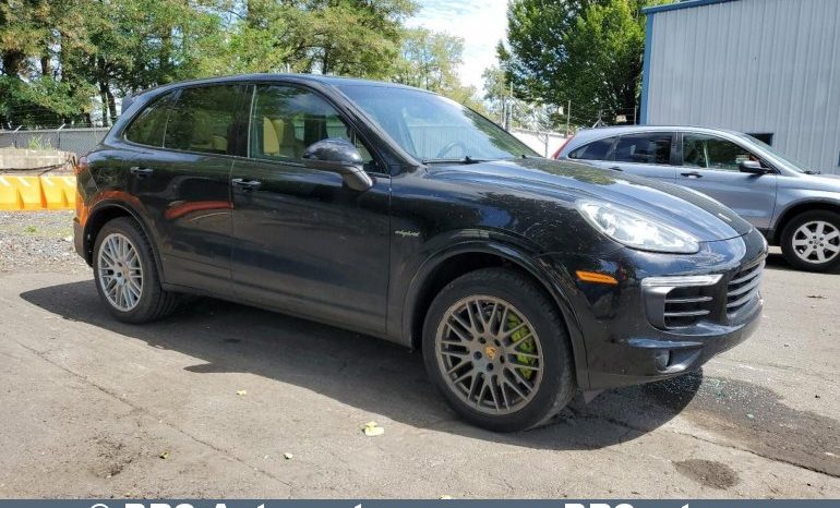 
								Porsche Cayenne 3.0 S E-Hybrid Automatas 2017 full									