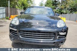 
										Porsche Cayenne 3.0 S E-Hybrid Automatas 2017 full									