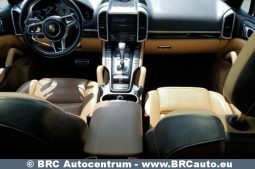
										Porsche Cayenne 3.0 S E-Hybrid Automatas 2017 full									