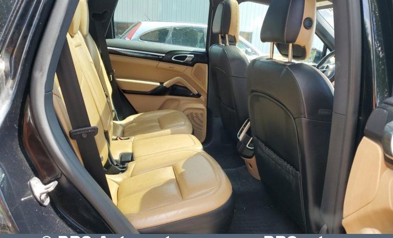 
								Porsche Cayenne 3.0 S E-Hybrid Automatas 2017 full									
