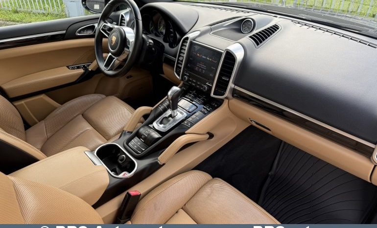 
								Porsche Cayenne 3.0 S E-Hybrid Automatas 2017 full									