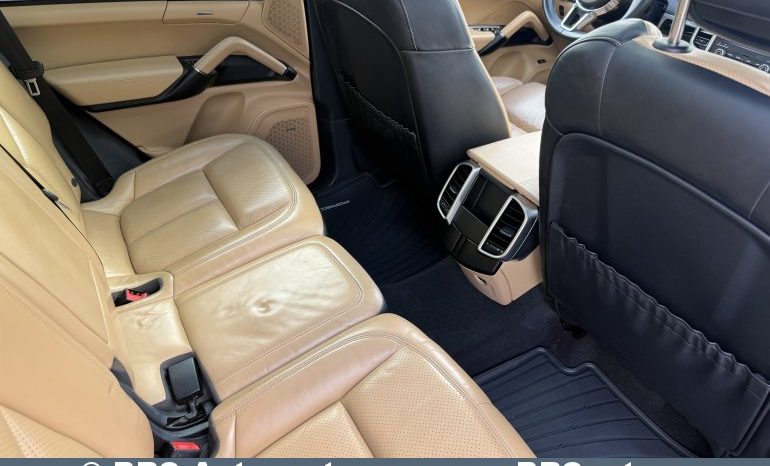 
								Porsche Cayenne 3.0 S E-Hybrid Automatas 2017 full									