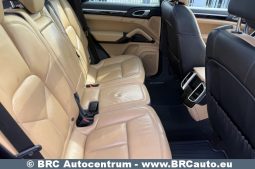
										Porsche Cayenne 3.0 S E-Hybrid Automatas 2017 full									