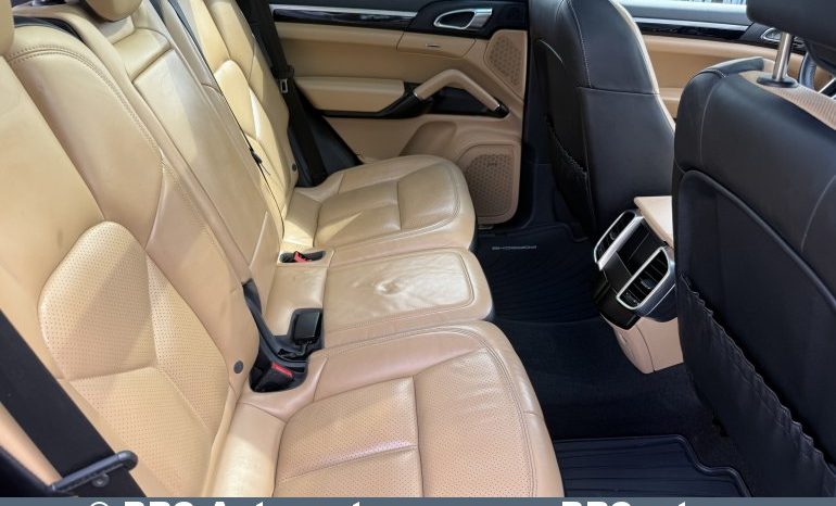 
								Porsche Cayenne 3.0 S E-Hybrid Automatas 2017 full									
