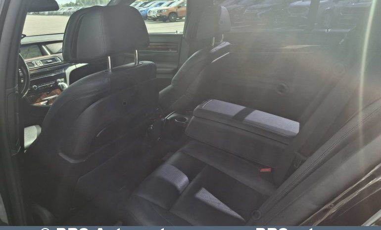 
								BMW 740 i Automatas 2015 full									