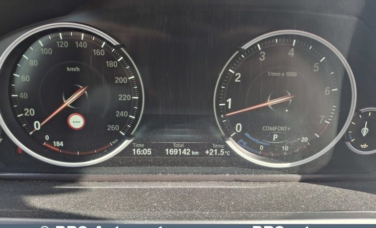 
								BMW 740 i Automatas 2015 full									