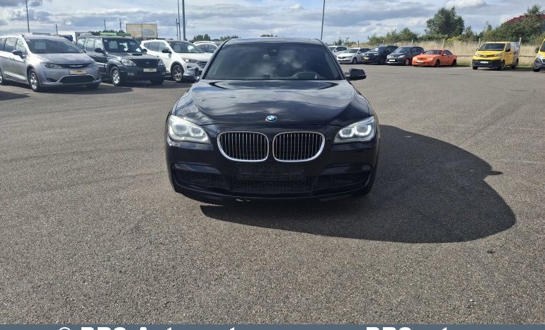 
								BMW 740 i Automatas 2015 full									
